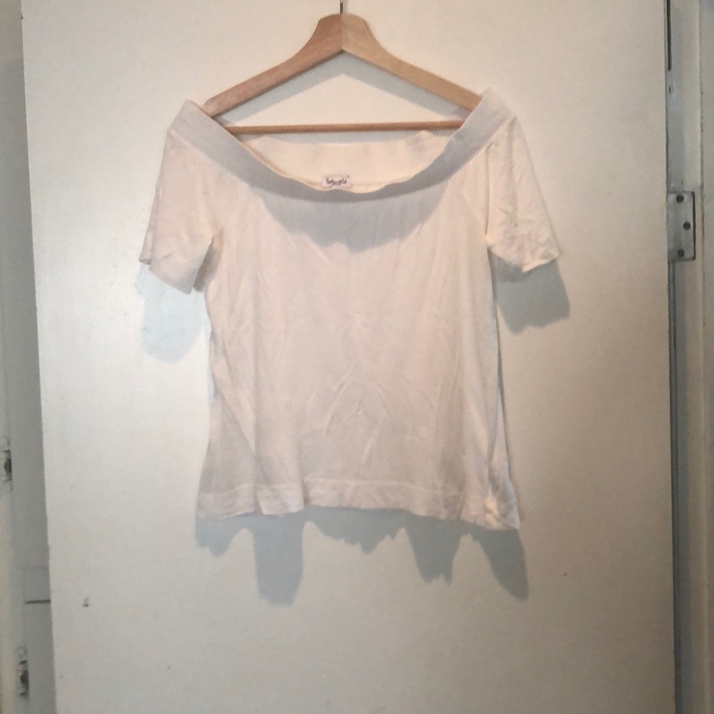 Splendid Off the shoulder top